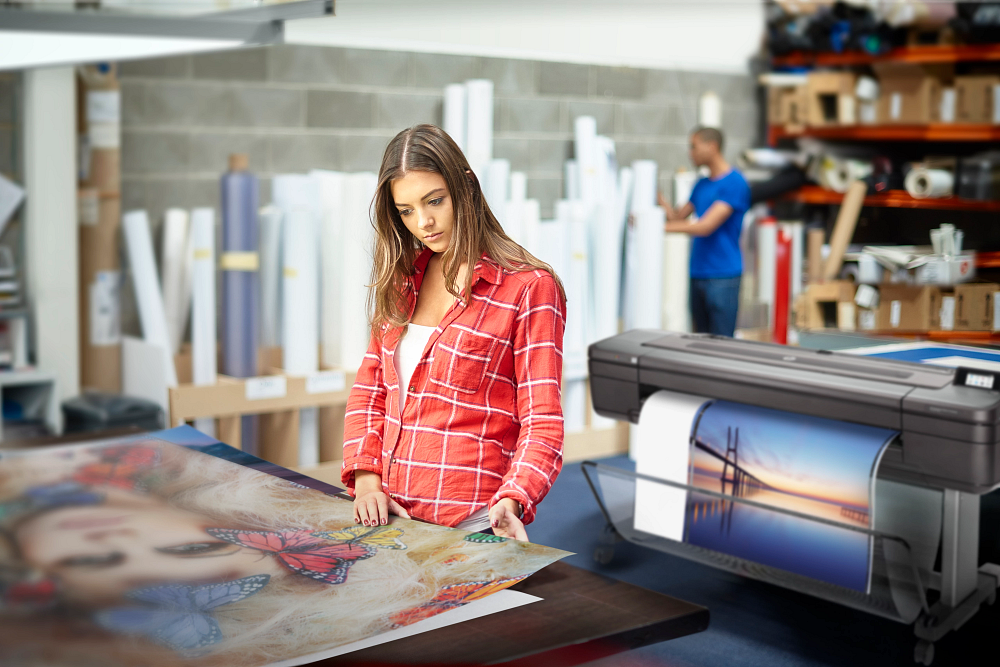 HP designJet Z6 in print room