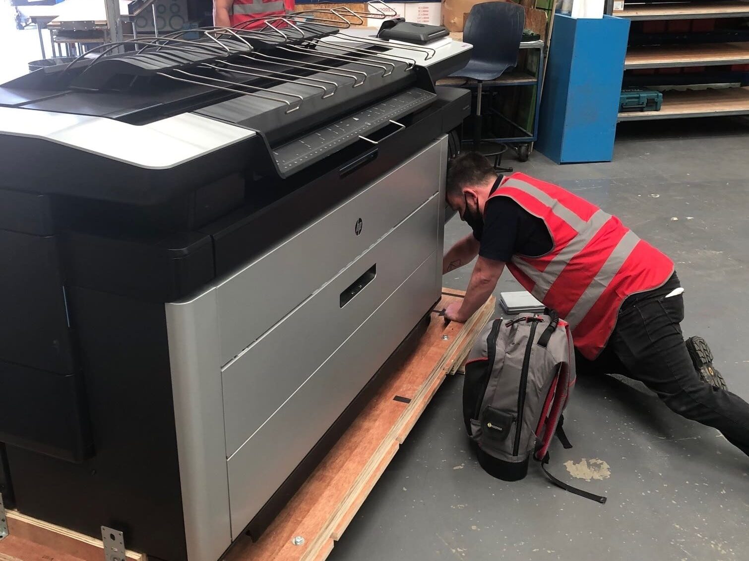 Nationwide Wide-format printer installation and removal service